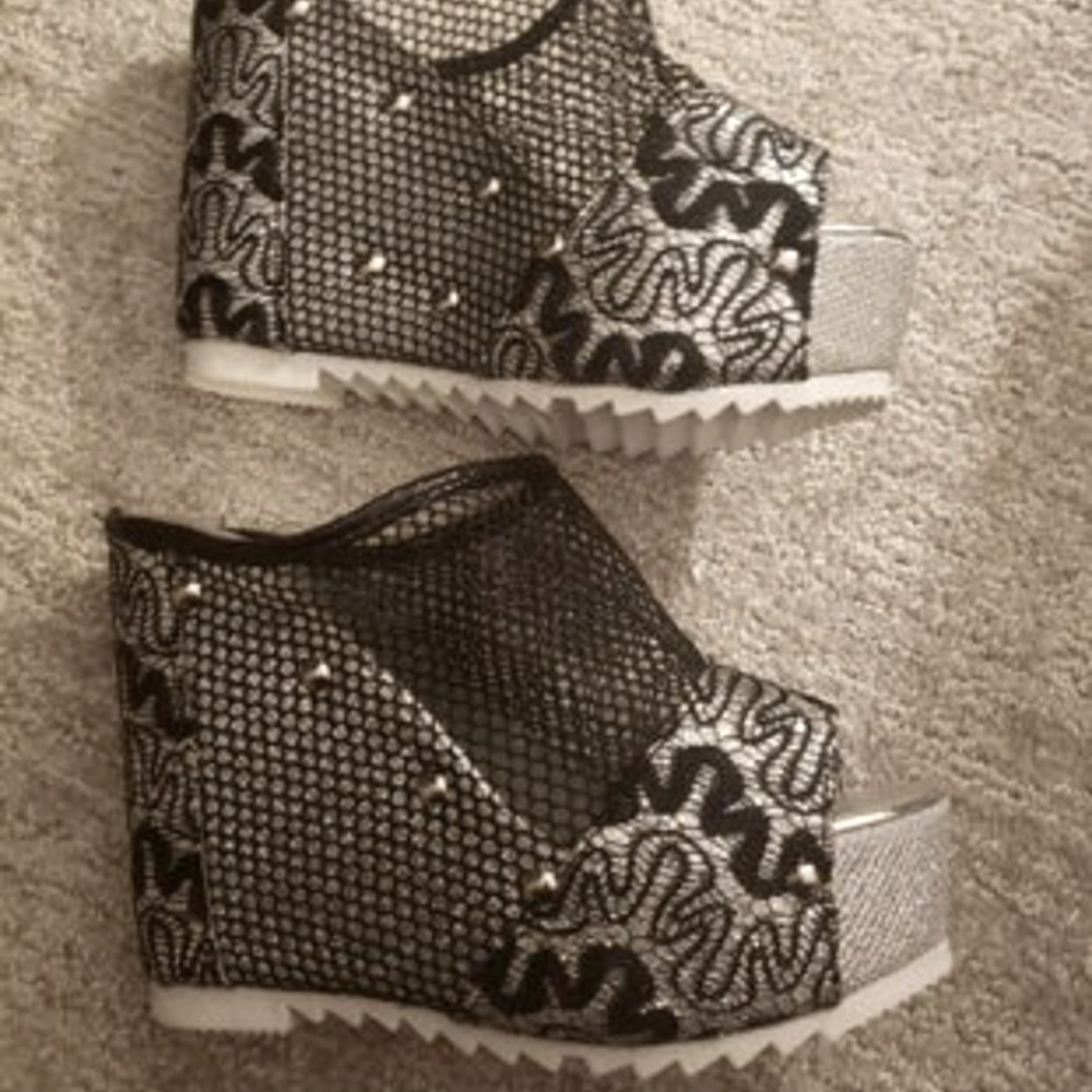 Silver plat forms shoes